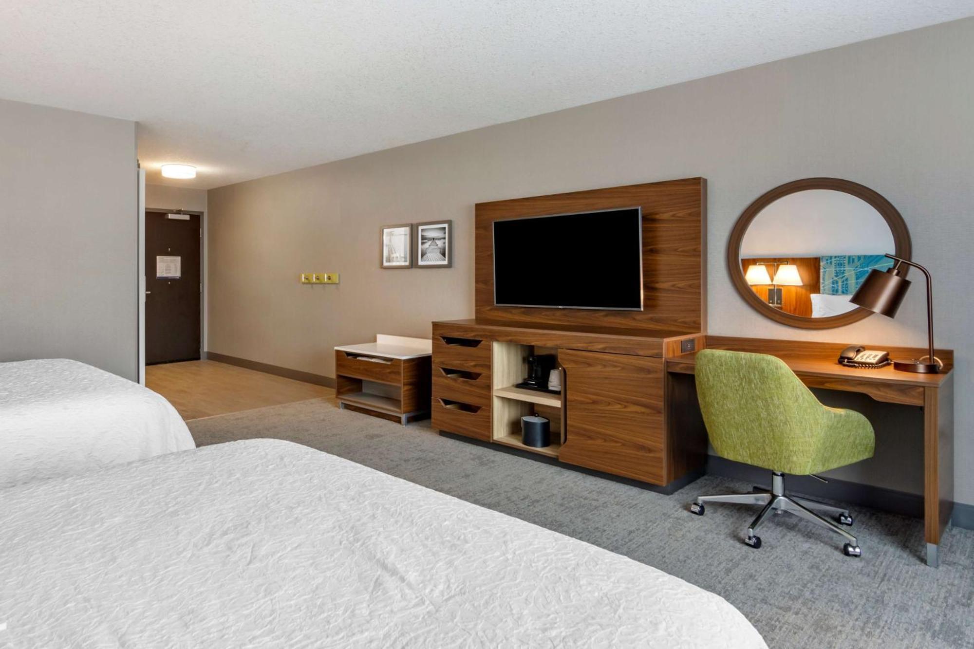 Hampton Inn & Suites Edmonton/West Exterior foto