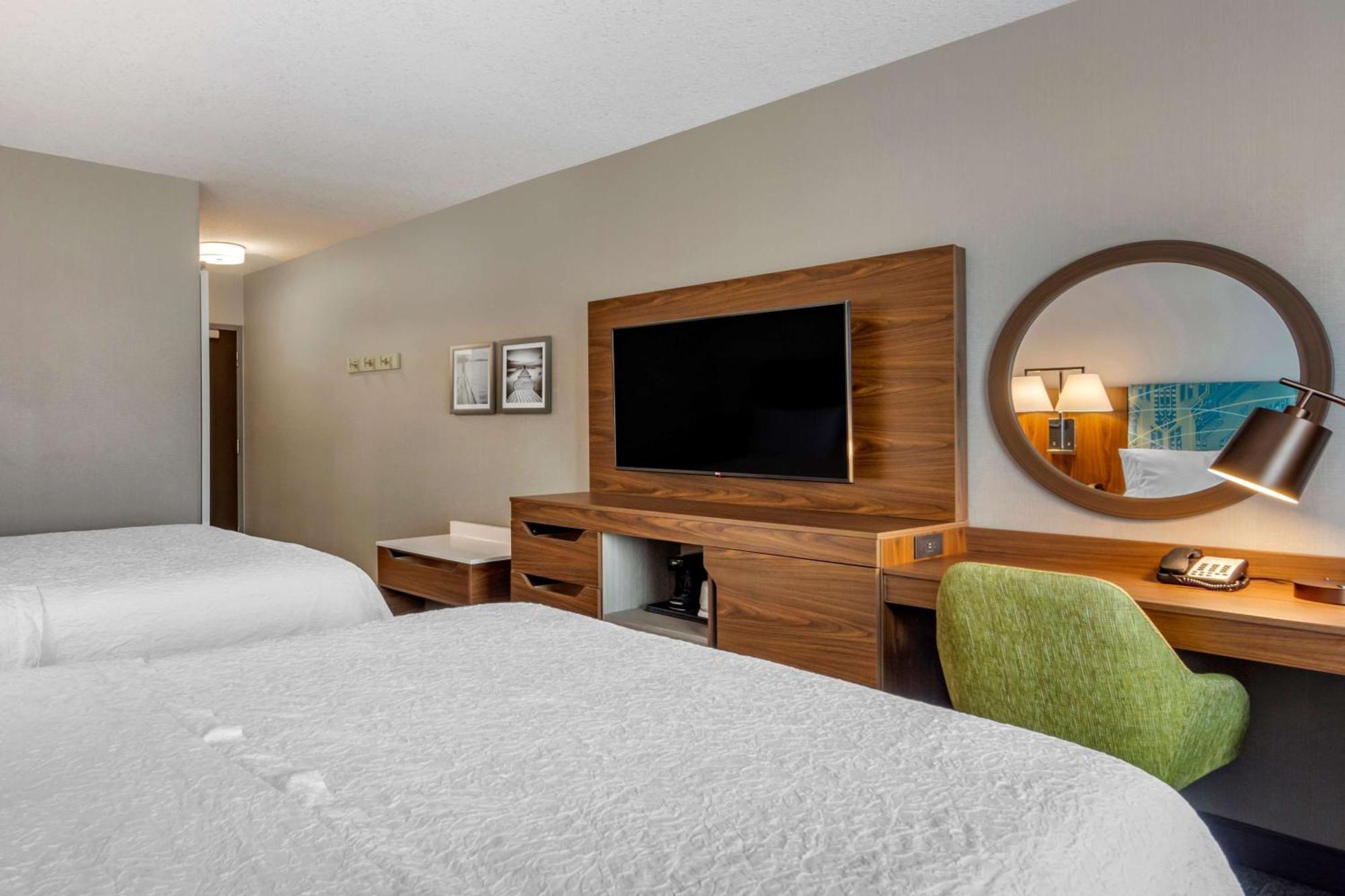 Hampton Inn & Suites Edmonton/West Exterior foto