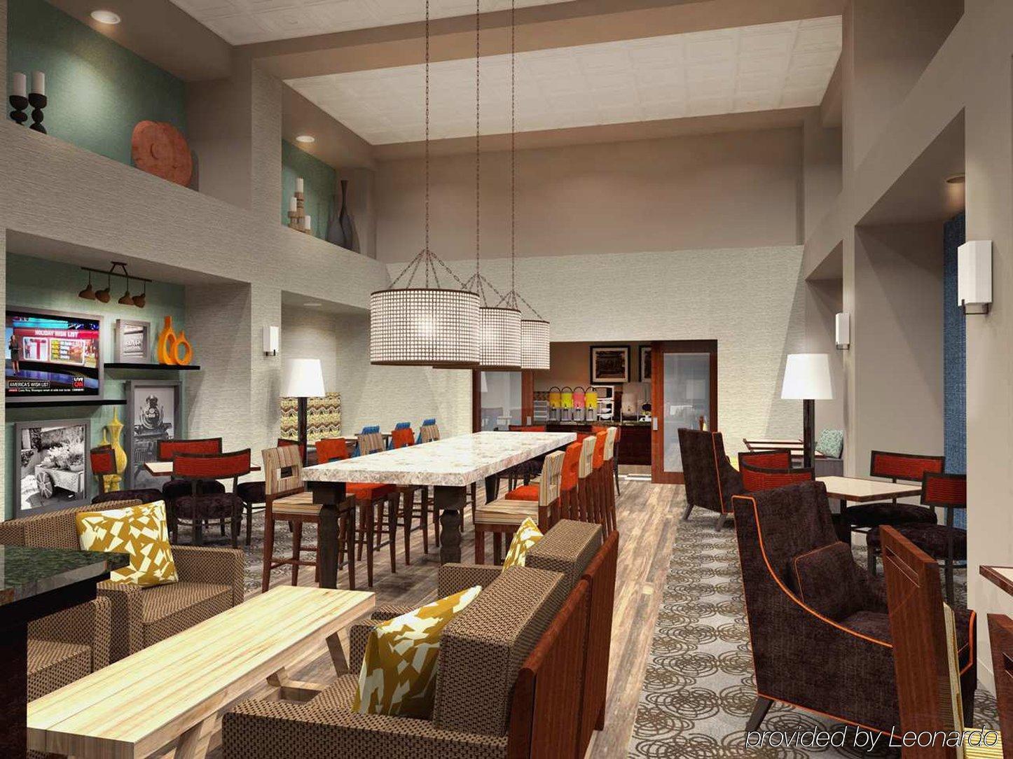 Hampton Inn & Suites Edmonton/West Exterior foto